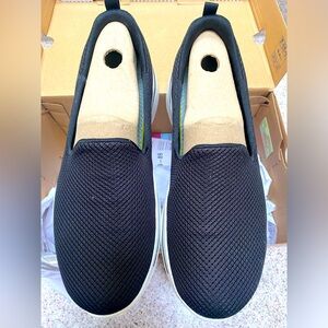 Skechers GO WALK Arch Fit - Grateful, size 8.5, black/pink with Aetrex insoles